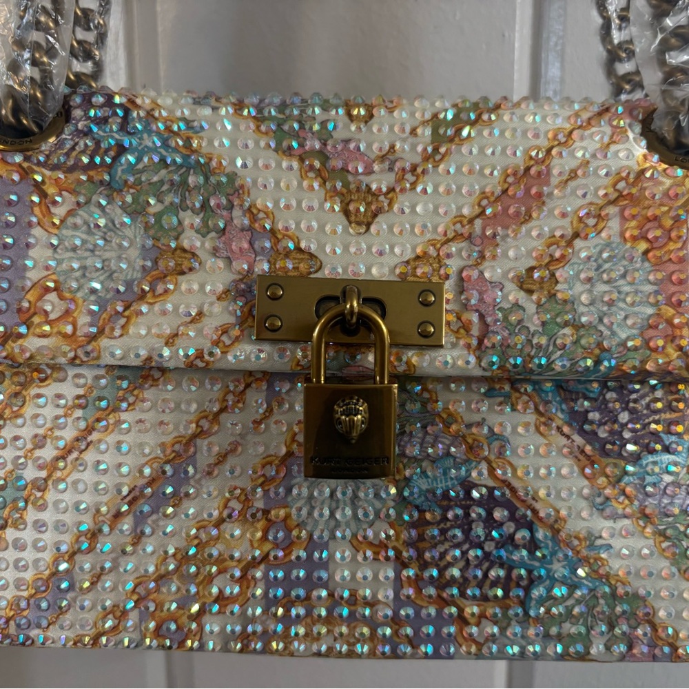 Kurt Geiger NWT The Brixton Seascape Iridescent Studded Bag W/Dustbag. - Picture 2 of 16